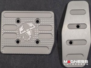 FIAT 500 Pedal Set + Footrest - Aluminum - Machined ABARTH + Scorpion Logos - Automatic